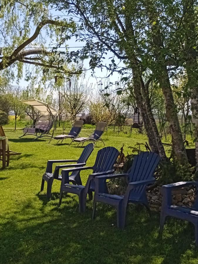 Maison De Vacances Sol & Piper Gombergean Екстериор снимка