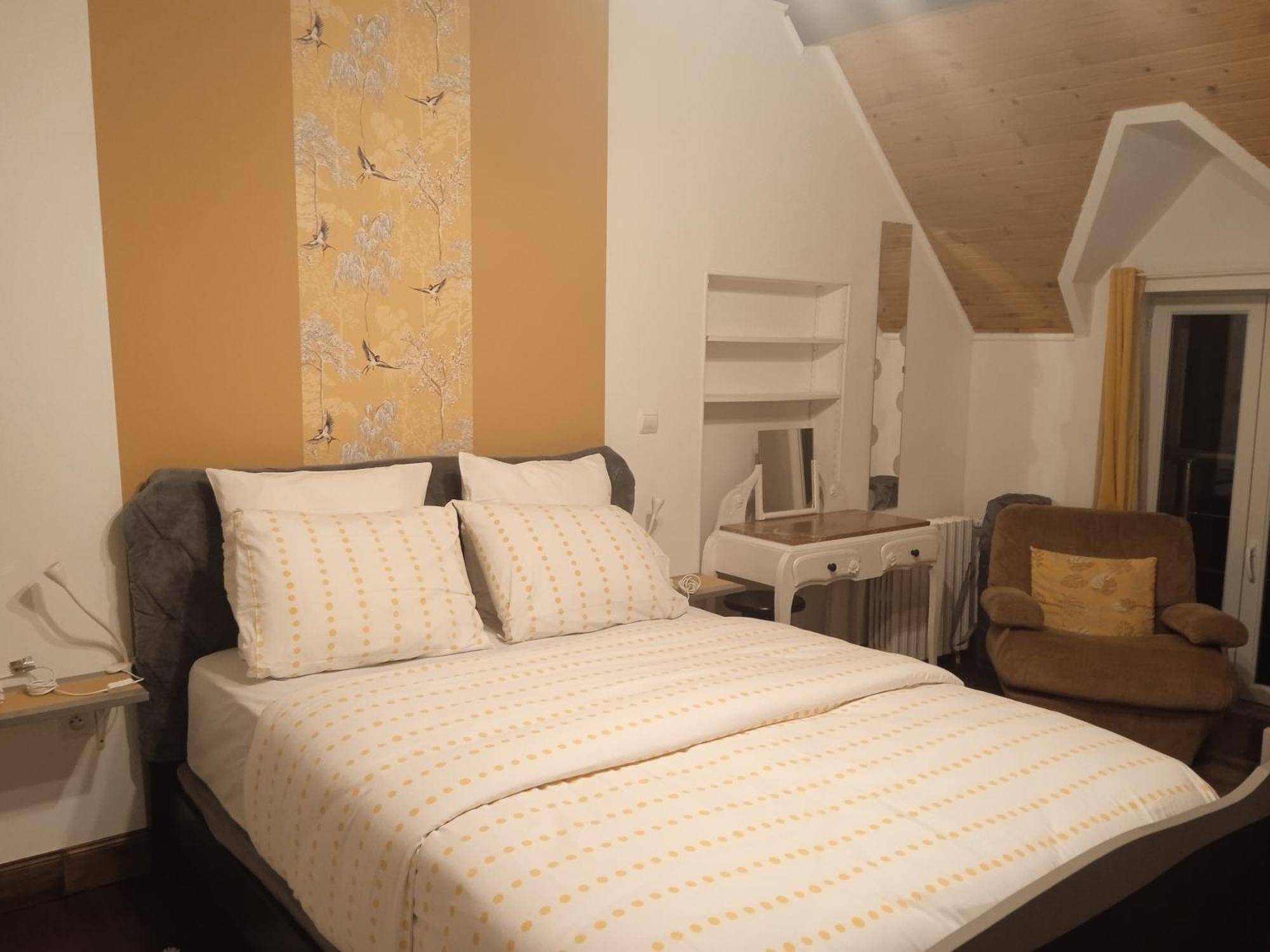 Maison De Vacances Sol & Piper Gombergean Екстериор снимка